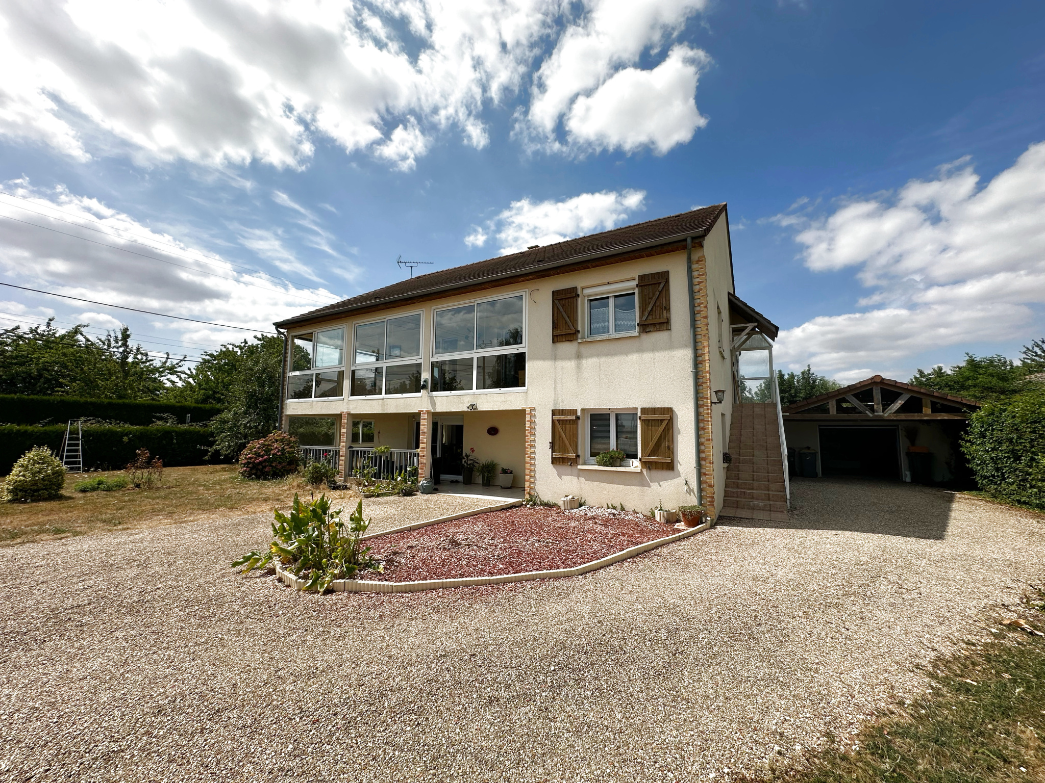 Maison familiale - 6 chambres - 225 m2